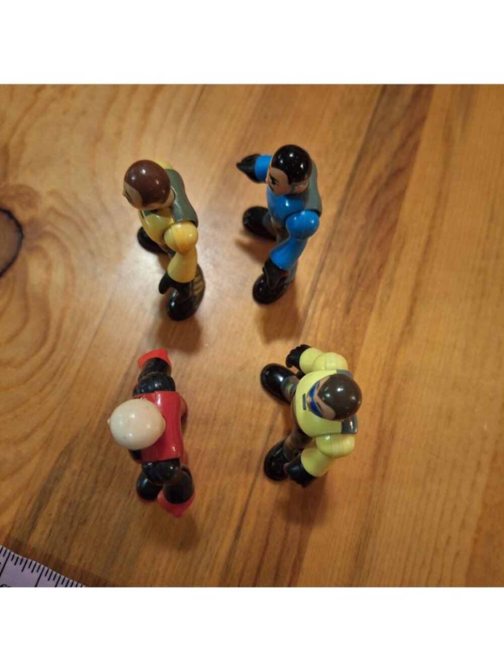 Imaginext Dino Riders 4 Figures 3" Lot Jurassic Dinosaur Yellow Blue Red - Picture 7 of 11